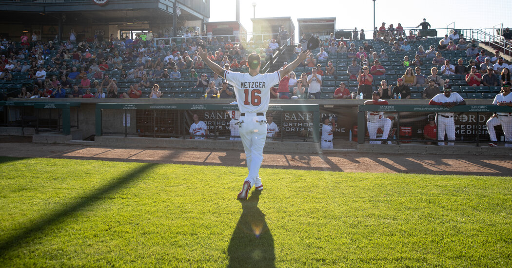 Baseball in Middle America: Fans Are In, Autographs Are Out