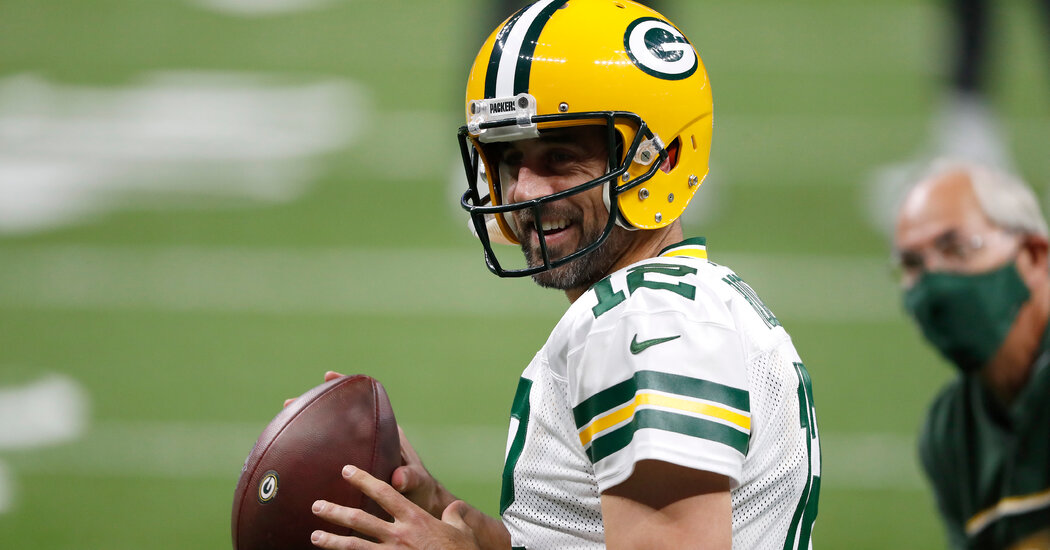 With His Star Fading, Aaron Rodgers Flips the Script